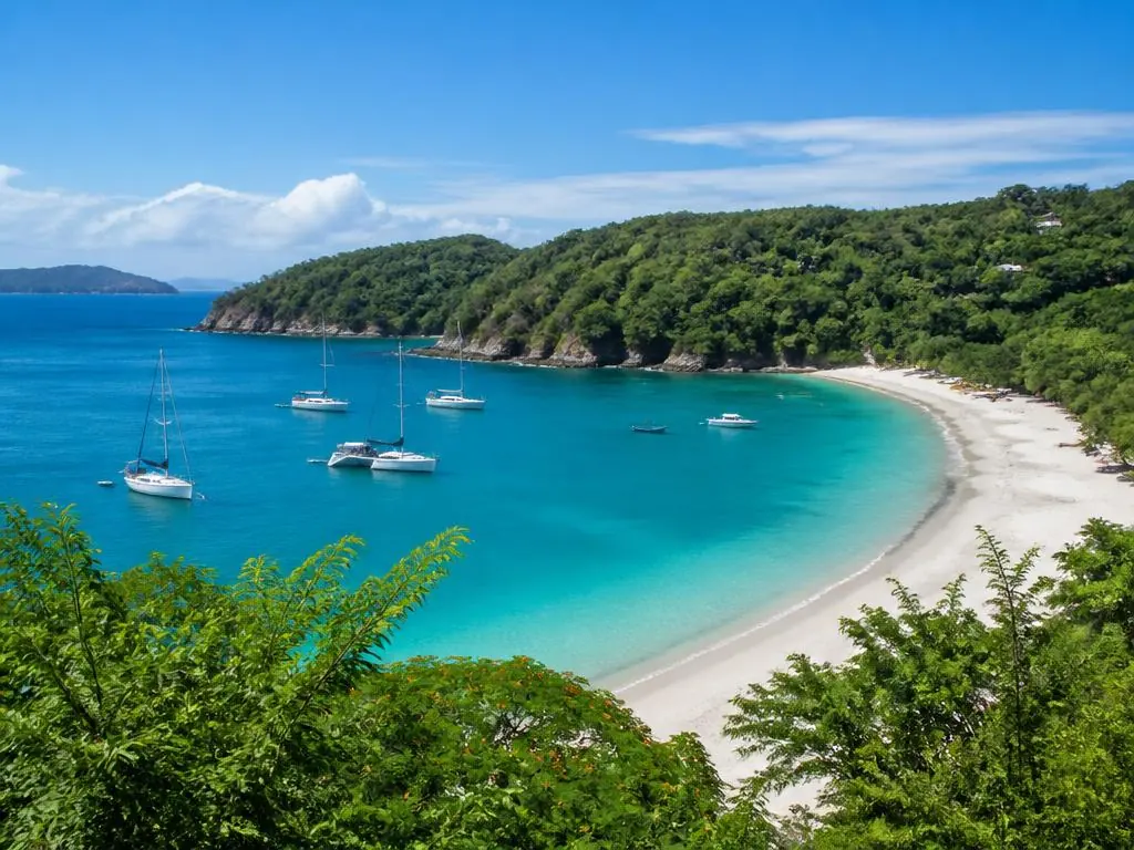 White sand and turquoise water at Playa Flamingo